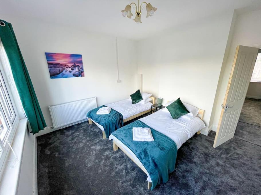 Perfect For Contractors & Families! 7 Beds Free Parking Appartement Birmingham Buitenkant foto