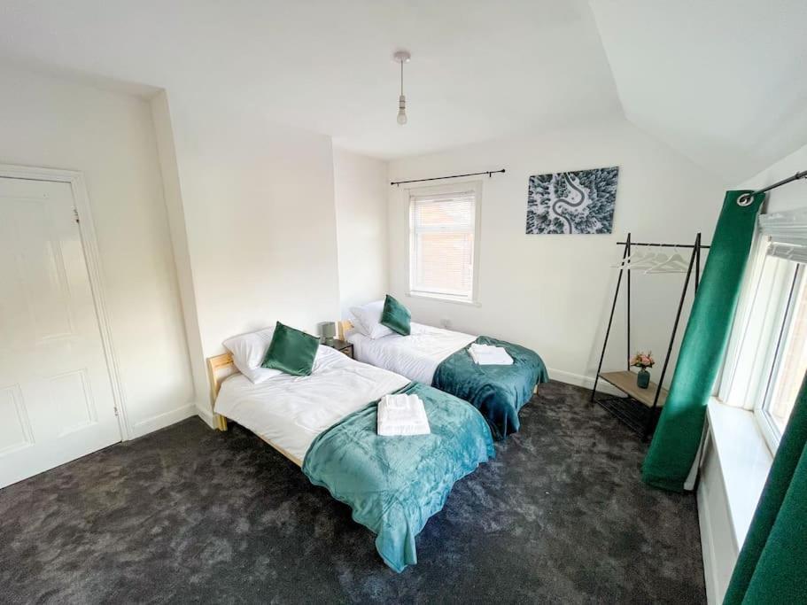 Perfect For Contractors & Families! 7 Beds Free Parking Appartement Birmingham Buitenkant foto