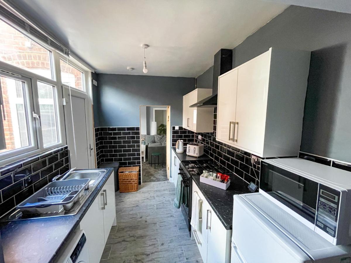 Perfect For Contractors & Families! 7 Beds Free Parking Appartement Birmingham Buitenkant foto